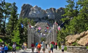 facts about mount rushmore picture