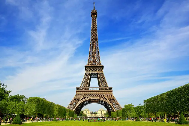 eiffel tower facts for kids