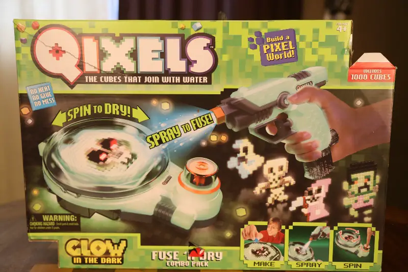 qixels toy turbo dryer and fuse blaster